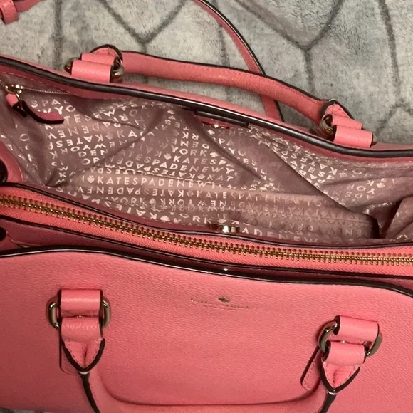 Pink Leather Handbag - Picture 6 of 6